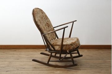 中古　美品　イギリス　ERCOL(アーコール)　落ち着いた色合いのボタニカル柄が印象的なクッション付きロッキングチェア(揺り椅子、イス、アームチェア)(R-060419)