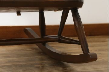 中古　美品　イギリス　ERCOL(アーコール)　落ち着いた色合いのボタニカル柄が印象的なクッション付きロッキングチェア(揺り椅子、イス、アームチェア)(R-060419)
