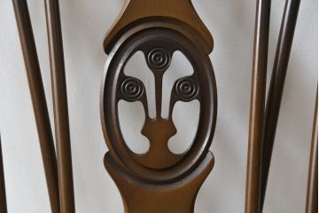 中古　美品　イギリス　ERCOL(アーコール)　落ち着いた色合いのボタニカル柄が印象的なクッション付きロッキングチェア(揺り椅子、イス、アームチェア)(R-060419)