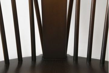 中古　美品　イギリス　ERCOL(アーコール)　落ち着いた色合いのボタニカル柄が印象的なクッション付きロッキングチェア(揺り椅子、イス、アームチェア)(R-060419)