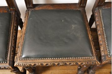 イギリスアンティーク　オーク材　置くだけで絵になる!細やかな彫刻が見事なダイニングチェア4脚セット(椅子、イス)(R-060420)