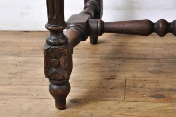 イギリスアンティーク　オーク材　置くだけで絵になる!細やかな彫刻が見事なダイニングチェア2脚セット(椅子、イス)(R-060421)