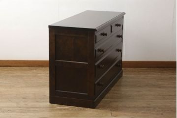 中古　美品　北海道民芸家具　取り入れやすいサイズが嬉しい!落ち着きのある大人の空間を演出するチェスト(引き出し、ローボード、ローチェスト、サイドチェスト)(R-060423)