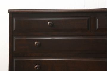 中古　美品　北海道民芸家具　取り入れやすいサイズが嬉しい!落ち着きのある大人の空間を演出するチェスト(引き出し、ローボード、ローチェスト、サイドチェスト)(R-060423)