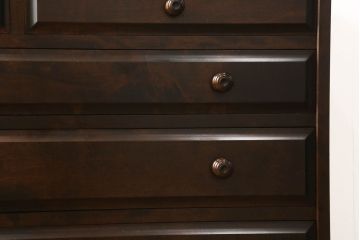中古　美品　北海道民芸家具　取り入れやすいサイズが嬉しい!落ち着きのある大人の空間を演出するチェスト(引き出し、ローボード、ローチェスト、サイドチェスト)(R-060423)