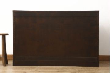 中古　美品　北海道民芸家具　取り入れやすいサイズが嬉しい!落ち着きのある大人の空間を演出するチェスト(引き出し、ローボード、ローチェスト、サイドチェスト)(R-060423)