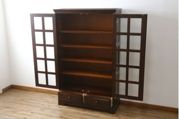 中古　美品　北海道民芸家具　和洋どちらのお部屋にも馴染むブックケース(本箱、書棚、収納棚、キャビネット、飾り棚)(R-060430)