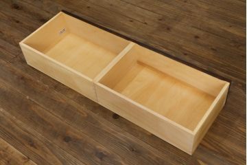 中古　美品　北海道民芸家具　和洋どちらのお部屋にも馴染むブックケース(本箱、書棚、収納棚、キャビネット、飾り棚)(R-060430)