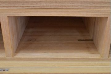 中古　伝統工芸士　頓所芳男作　かくし付き　煌びやかな金具が美しい桐箪笥(胴厚、桐たんす、和タンス、衣装箪笥、収納箪笥、着物箪笥)(R-060432)