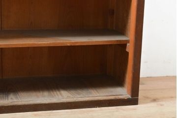 和製アンティーク　シンプルなデザインがお部屋に取り入れやすい飾り棚(陳列棚、オープンラック、サイドボード、サイドキャビネット、店舗什器)(R-060438)