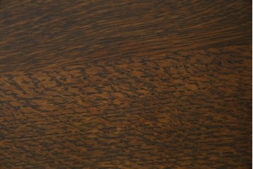 イギリスアンティーク　オーク材　凝った脚のデザインが上品な雰囲気を醸し出すデスク　(R-060441)