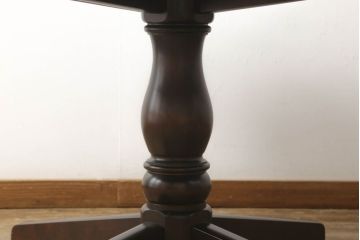 ビンテージ　北海道民芸家具　特大　優しく上品な雰囲気を醸し出す丸テーブル(ラウンドテーブル、ダイニングテーブル、円形テーブル、ヴィンテージ)(R-060444)