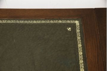イギリスアンティーク家具　オーク材　希少な特小サイズ!!　脚や天板などの凝ったつくりが見事なドローリーフテーブル(サイドテーブル、コーヒーテーブル、エクステンションテーブル、カフェテーブル、ローテーブル)(R-060446)