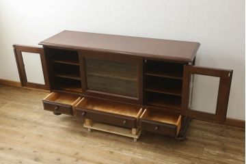 中古　美品　松本民芸家具　シックな佇まいが和洋折衷の空間に取り入れやすいC-型サイドボード(リビングボード、サイドキャビネット)(定価約60万5千円)(R-060447)