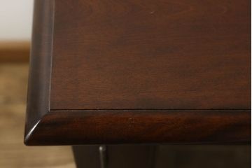 中古　美品　松本民芸家具　シックな佇まいが和洋折衷の空間に取り入れやすいC-型サイドボード(リビングボード、サイドキャビネット)(定価約60万5千円)(R-060447)