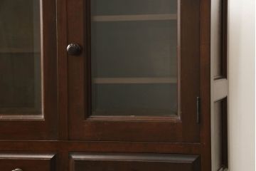 中古　美品　松本民芸家具　シックな佇まいが和洋折衷の空間に取り入れやすいC-型サイドボード(リビングボード、サイドキャビネット)(定価約60万5千円)(R-060447)