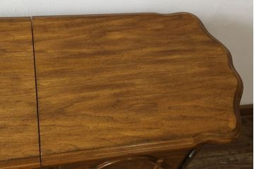 中古　美品　DREXEL HERITAGE(ドレクセルヘリテイジ)　拡張式の天板が付いたサーバー(サイドボード、バーカウンター、バーキャビネット、収納棚)(R-060448)