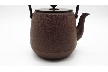 佐藤浄清　銅蓋　透かしの摘みがアクセントになる鉄瓶　箱なし(茶道具)(R-060465)