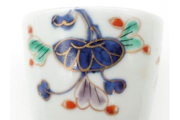 江戸期　古伊万里　色絵草花文蕎麦猪口(和食器、有田焼)(R-060471)