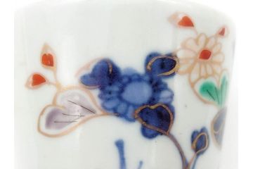 江戸期　古伊万里　色絵草花文蕎麦猪口(和食器、有田焼)(R-060471)