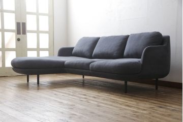 中古　美品　FRITZ HANSEN(フリッツハンセン)　ハイメ・アジョンデザイン　LUNE(ルネソファ)　高品質と機能性を兼ね備えた3人掛けソファ(3P、2人掛けソファ、2P、カウチソファ、シェーズロング)(定価約95万円)(R-060492)