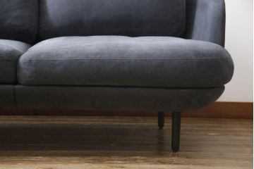 中古　美品　FRITZ HANSEN(フリッツハンセン)　ハイメ・アジョンデザイン　LUNE(ルネソファ)　高品質と機能性を兼ね備えた3人掛けソファ(3P、2人掛けソファ、2P、カウチソファ、シェーズロング)(定価約95万円)(R-060492)