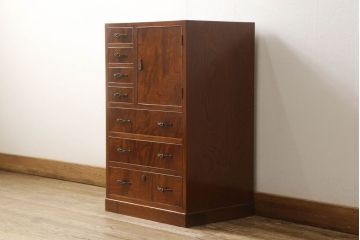 中古　高級品　総漆塗り　三方欅材・中桐材　個性的な取っ手が目を引く指物箪笥(定価約38万円)(チェスト、和タンス、収納箪笥、引き出し)(R-060496)