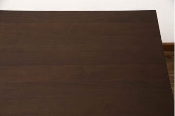 中古　美品　arflex(アルフレックス)　AFFOGATO(アフォガード)　白を基調とした空間にマッチするダイニングテーブル(6人掛け、4人掛け)(定価約48万円)(R-060506)
