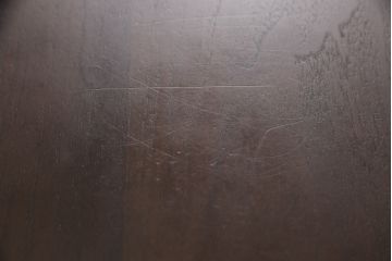 中古　美品　arflex(アルフレックス)　AFFOGATO(アフォガード)　白を基調とした空間にマッチするダイニングテーブル(6人掛け、4人掛け)(定価約48万円)(R-060506)