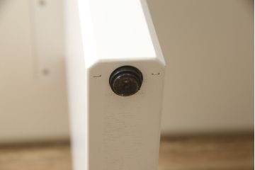 中古　美品　arflex(アルフレックス)　AFFOGATO(アフォガード)　白を基調とした空間にマッチするダイニングテーブル(6人掛け、4人掛け)(定価約48万円)(R-060506)