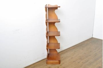 中古　横浜ダニエル(daniel)風　木の温かみを感じるコーナーキャビネット(コーナーラック、飾り棚、陳列棚、店舗什器)(R-060522)