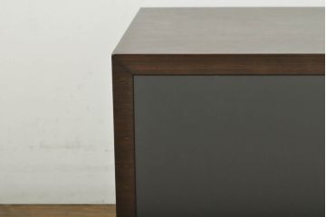 中古　美品　arflex(アルフレックス)　C.C.09(シー.シー.09)　Carlo Colombo(カルロ・コロンボ)　シンプルモダンな佇まいが美しいローボード(テレビ台、テレビボード、ローチェスト、引き出し)(定価約22万円)(R-060531)