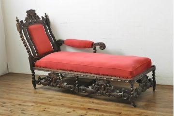 ベルギービンテージ　まるで芸術品のような豪華な彫刻が魅力のシェーズロング(カウチソファ、長椅子)(R-060532)