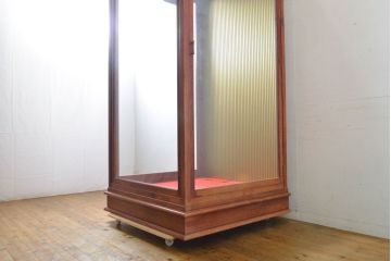 和製ビンテージ　最高級　タモ材　レトロな雰囲気を感じる特大縦型ガラスケース(ショーケース、店舗什器、ヴィンテージ)(R-060537)