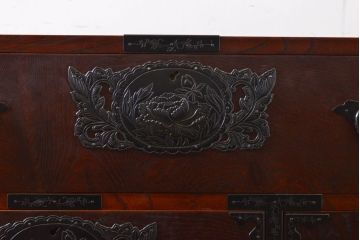 中古　美品　漆塗り　味わい深い色合いと風格のある金具が魅力の仙台箪笥(引き出し、収納タンス、整理箪笥、サイドチェスト)(定価約42万円)(R-060542)