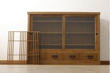 中古　美品　国産　手造り　タモ材　和モダンなお部屋に取り入れやすい水屋箪笥サイドボード(サイドキャビネット、食器棚、カップボード、戸棚、収納棚)(R-060545)