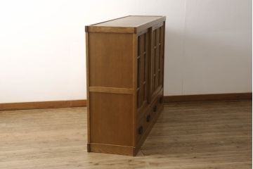 中古　美品　国産　手造り　タモ材　和モダンなお部屋に取り入れやすい水屋箪笥サイドボード(サイドキャビネット、食器棚、カップボード、戸棚、収納棚)(R-060545)