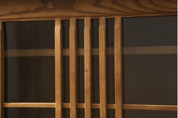 中古　美品　国産　手造り　タモ材　和モダンなお部屋に取り入れやすい水屋箪笥サイドボード(サイドキャビネット、食器棚、カップボード、戸棚、収納棚)(R-060545)