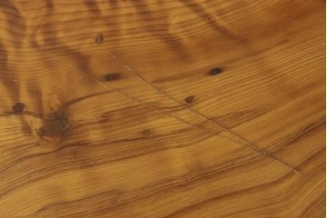 中古　美品　高級品　屋久杉一枚板の迫力ある杢目が存在感を放つ座卓(ローテーブル)(定価約270万円)(R-060548)