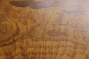 中古　美品　高級品　屋久杉一枚板の迫力ある杢目が存在感を放つ座卓(ローテーブル)(定価約270万円)(R-060548)