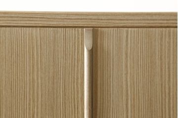 中古　美品　国産　職人手造り　透かしの金具が素敵な総桐箪笥(胴厚、四方丸、総桐たんす、着物箪笥、和タンス、衣装箪笥)(R-060549)