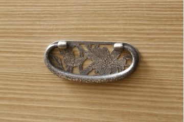 中古　美品　国産　職人手造り　透かしの金具が素敵な総桐箪笥(胴厚、四方丸、総桐たんす、着物箪笥、和タンス、衣装箪笥)(R-060549)