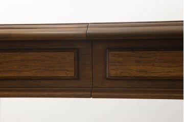 中古　DREXEL HERITAGE(ドレクセルヘリテイジ)　マホガニー材　品のある佇まいと幕板のデザインがすてきなダイニングテーブル(4人掛け、6人掛け)(R-060552)