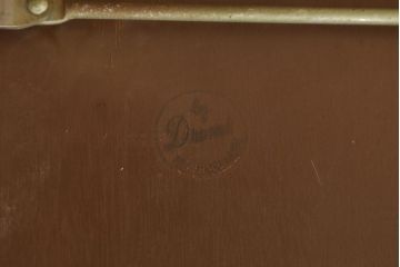 中古　DREXEL HERITAGE(ドレクセルヘリテイジ)　マホガニー材　品のある佇まいと幕板のデザインがすてきなダイニングテーブル(4人掛け、6人掛け)(R-060552)