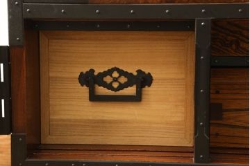 中古　匠工芸　勝木憲二郎作　重厚感と緻密な美しさを兼ね備えた佐渡船箪笥(佐渡タンス、舟箪笥、小箪笥、帳箱、銭箱、銭函、小引き出し、小物収納)(R-060563)