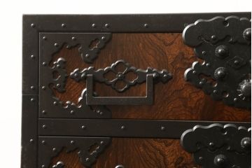 中古　匠工芸　勝木憲二郎作　重厚感と緻密な美しさを兼ね備えた佐渡船箪笥(佐渡タンス、舟箪笥、小箪笥、帳箱、銭箱、銭函、小引き出し、小物収納)(R-060563)