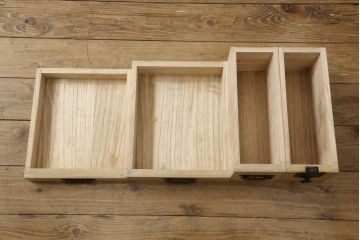 和製ビンテージ　工芸品　総欅(ケヤキ)材　かくし付き　重厚な手打ち金具が魅力的な酒田船箪笥(帳箱、銭箱、引き出し、チェスト、小箪笥、小物収納、和たんす、和箪笥、ヴィンテージ)(R-060564)
