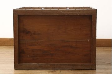和製ビンテージ　工芸品　総欅(ケヤキ)材　かくし付き　重厚な手打ち金具が魅力的な酒田船箪笥(帳箱、銭箱、引き出し、チェスト、小箪笥、小物収納、和たんす、和箪笥、ヴィンテージ)(R-060564)