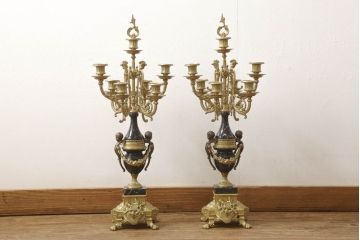中古　美品　高級品　イタリア　FARBEL　六本木アピス取り扱い　ラグジュアリーな空間を演出する真鍮製キャンドルスタンド2本セット(燭台、ろうそく立て)(R-060567)