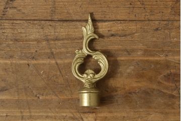 中古　美品　高級品　イタリア　FARBEL　六本木アピス取り扱い　ラグジュアリーな空間を演出する真鍮製キャンドルスタンド2本セット(燭台、ろうそく立て)(R-060567)